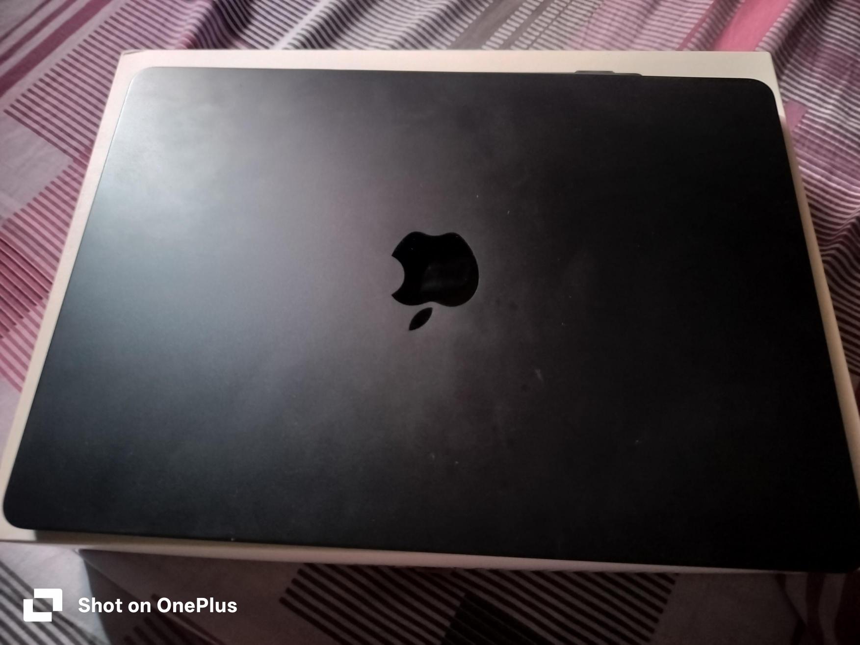 Macbook